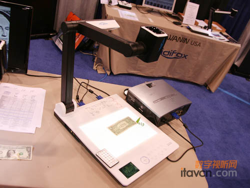 华银HY-95B视频展台亮相Infocomm2010