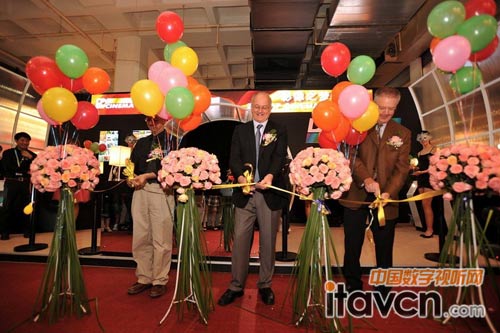 BIRTV2011中的DP CINEMA剪彩活动，标志着其全面发力中国数字影院市场